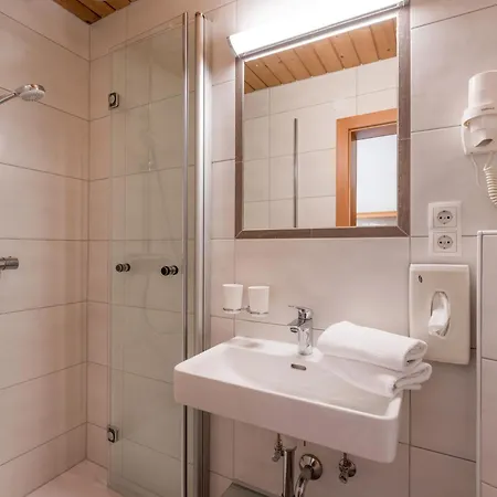 Hostel Bergland Dorfglueck - Social Living Söll